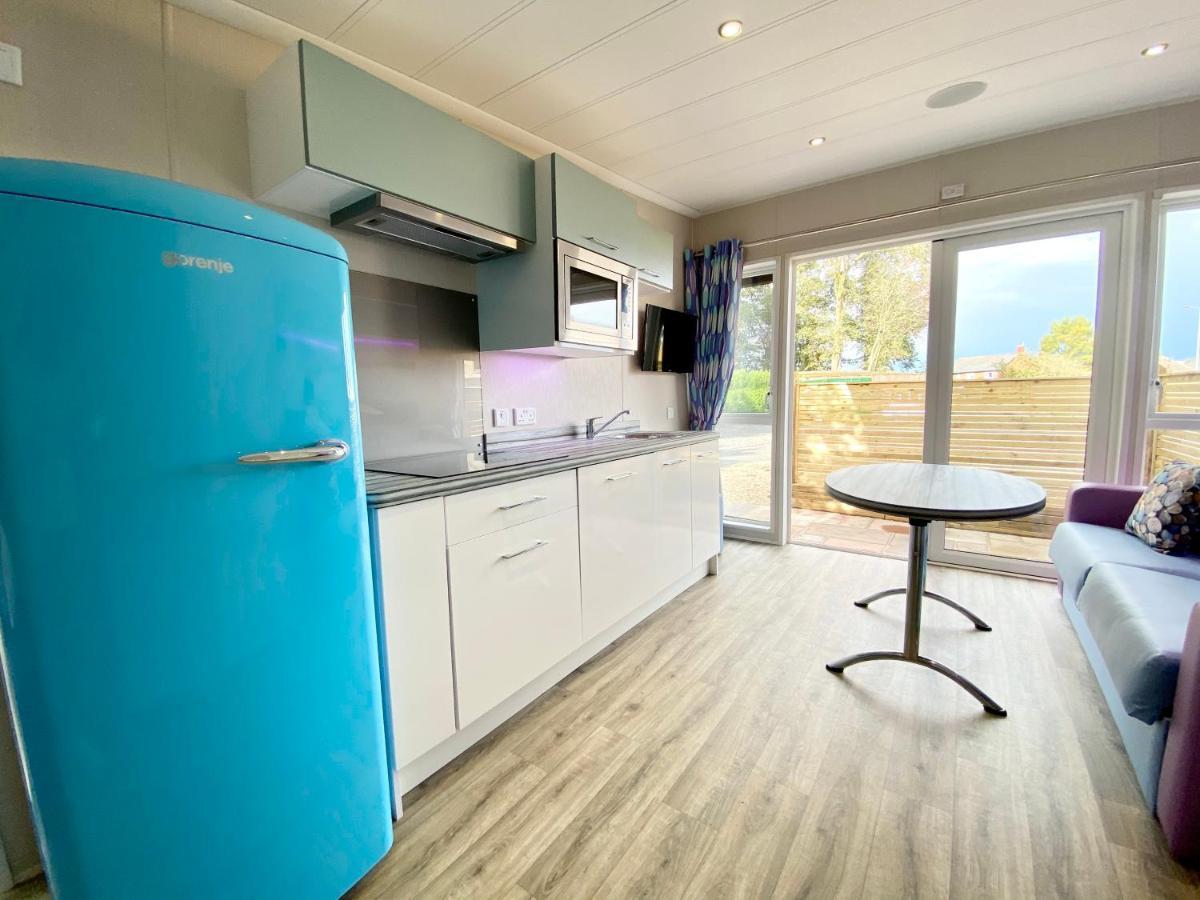 Elletson Park Wood Fired Hot Tubs, Caravans & Pods Pilling Exterior foto