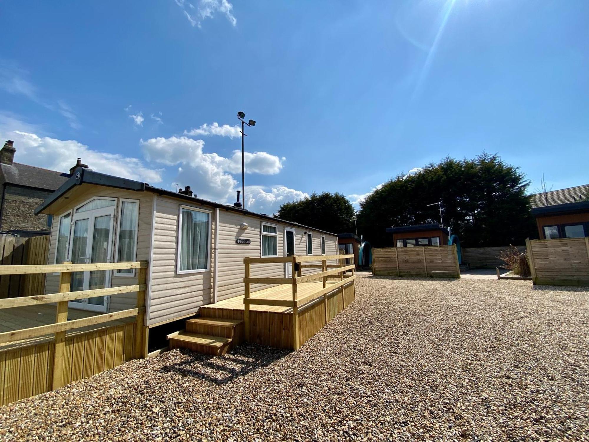 Elletson Park Wood Fired Hot Tubs, Caravans & Pods Pilling Exterior foto