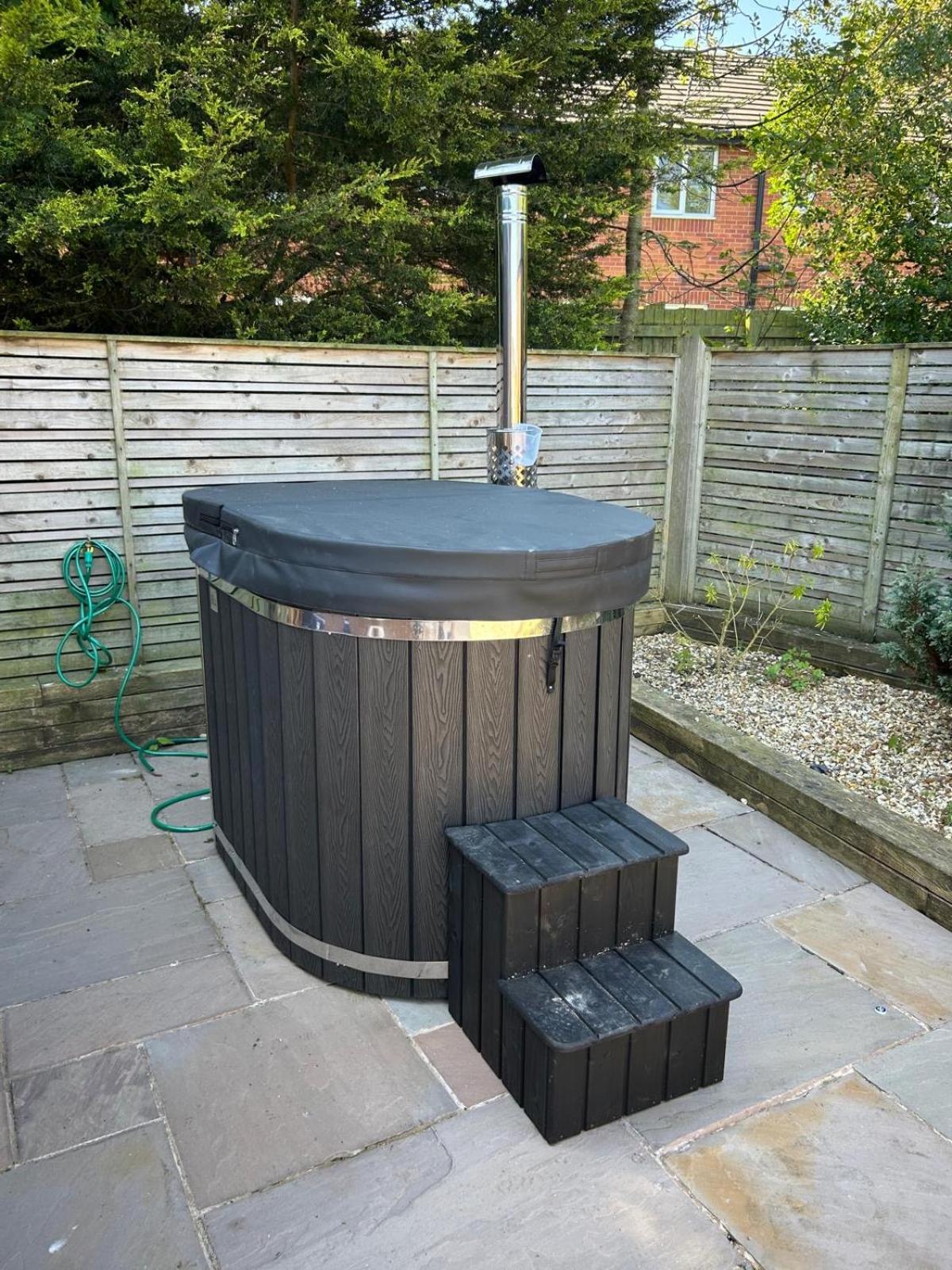 Elletson Park Wood Fired Hot Tubs, Caravans & Pods Pilling Exterior foto