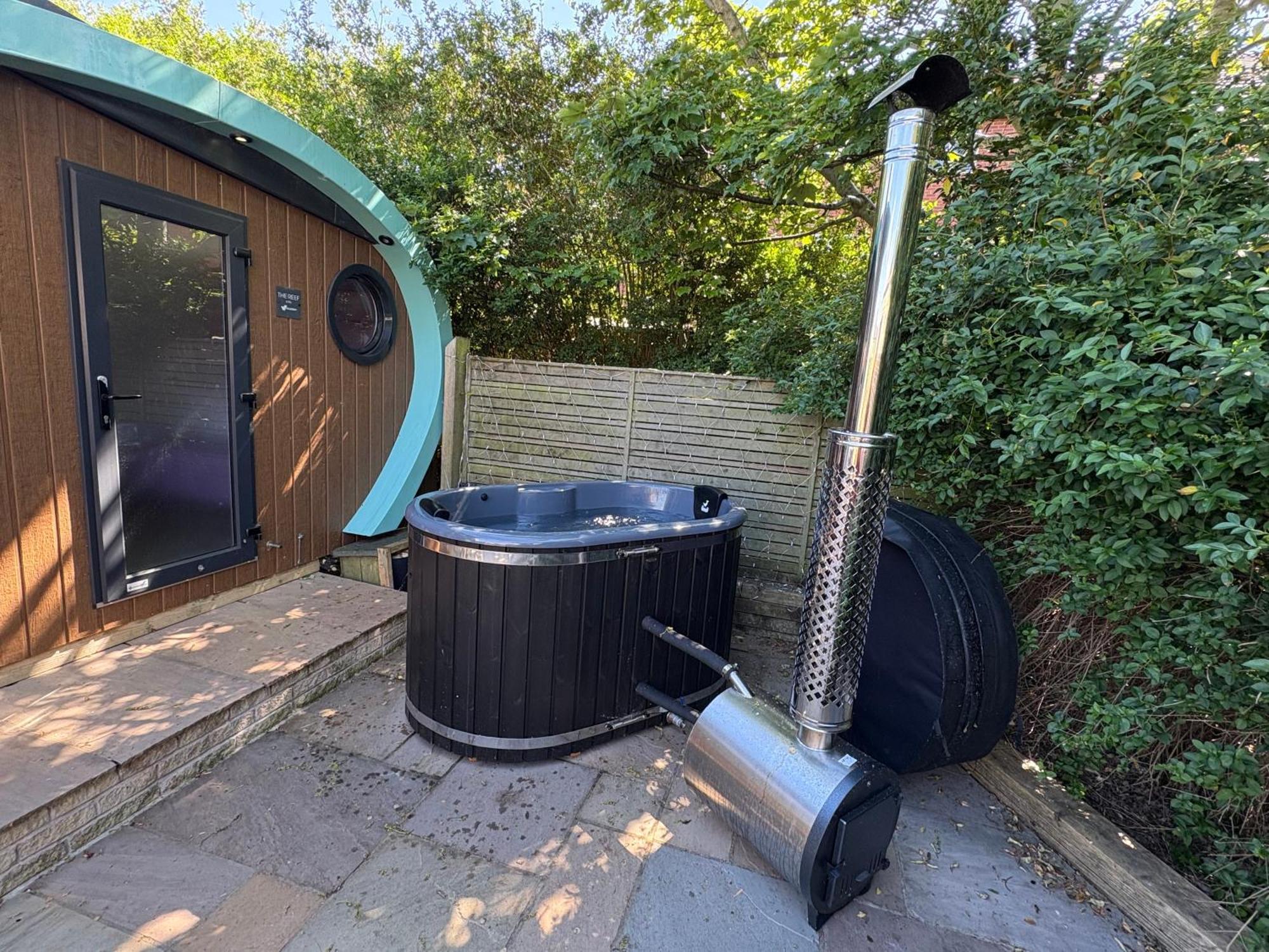 Elletson Park Wood Fired Hot Tubs, Caravans & Pods Pilling Exterior foto